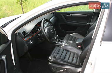 Универсал Volkswagen Passat 2011 в 