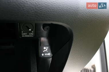 Универсал Volkswagen Passat 2011 в 