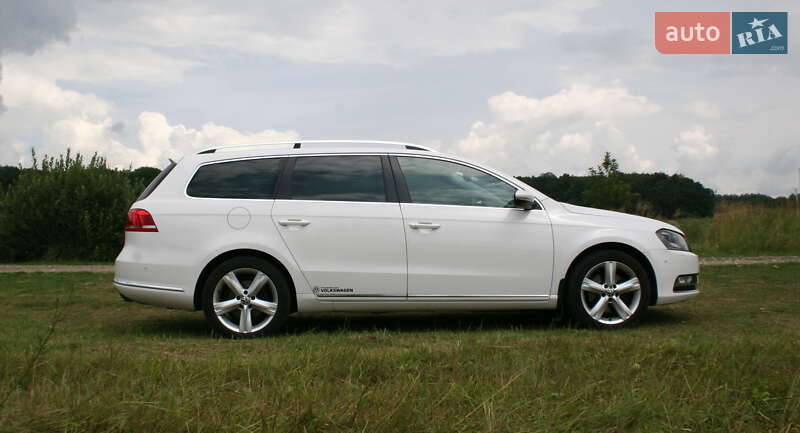 Универсал Volkswagen Passat 2011 в Черновцах