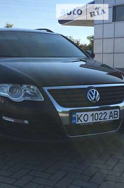 Універсал Volkswagen Passat 2007 в Мукачевому