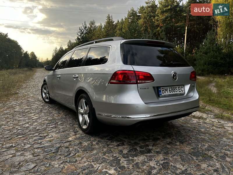 Универсал Volkswagen Passat 2011 в Львове