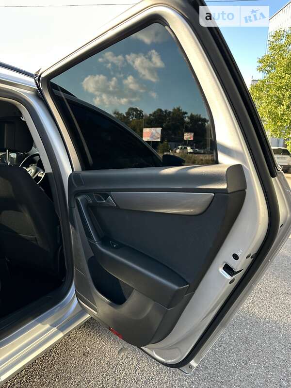 Универсал Volkswagen Passat 2014 в Тернополе фото 27 Универсал Volkswagen Passat 2014 в Тернополе