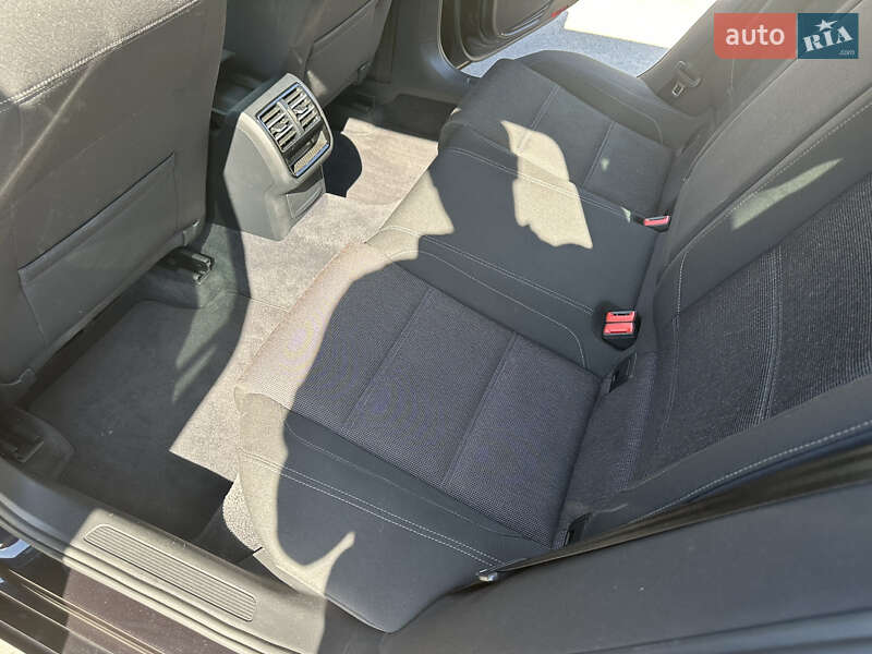 Універсал Volkswagen Passat 2017 в Запоріжжі