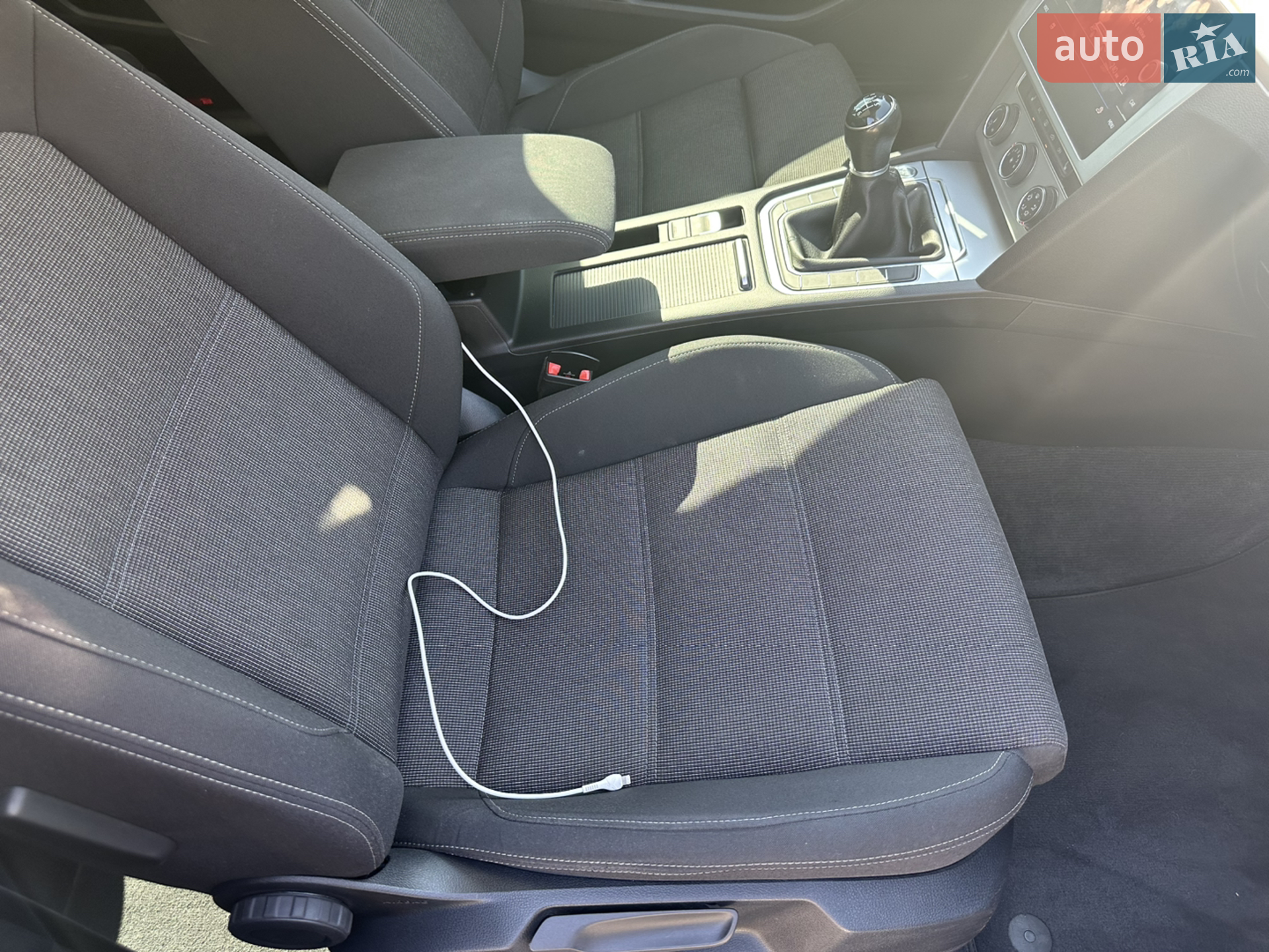 2017 Volkswagen Passat - мініатюра 22