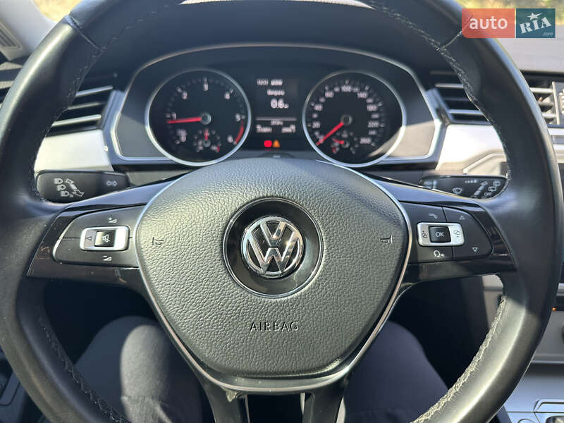 Універсал Volkswagen Passat 2017 в Запоріжжі