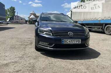 Універсал Volkswagen Passat 2013 в Самборі