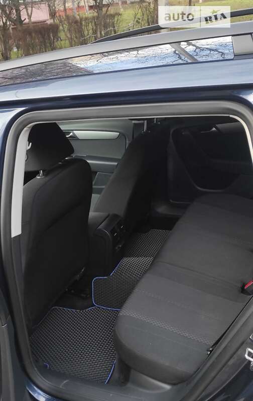 Универсал Volkswagen Passat 2011 в Черновцах