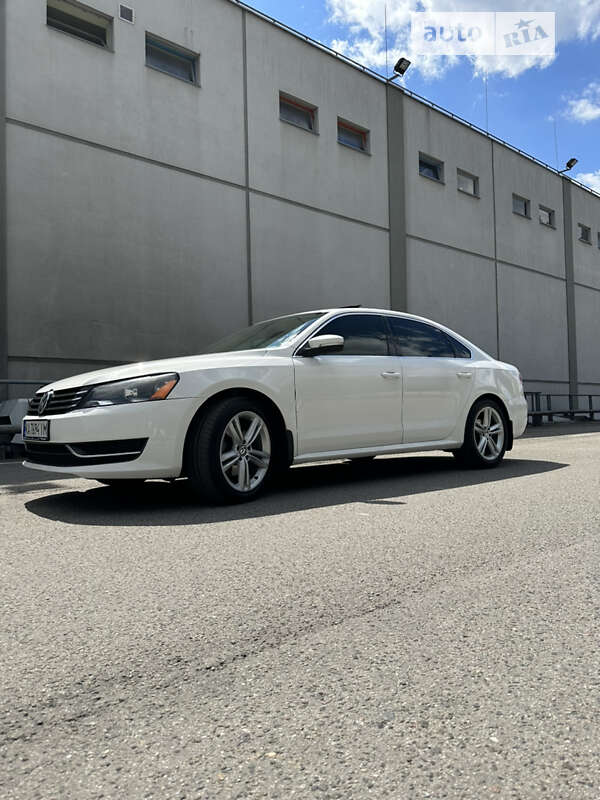 Седан Volkswagen Passat 2013 в 