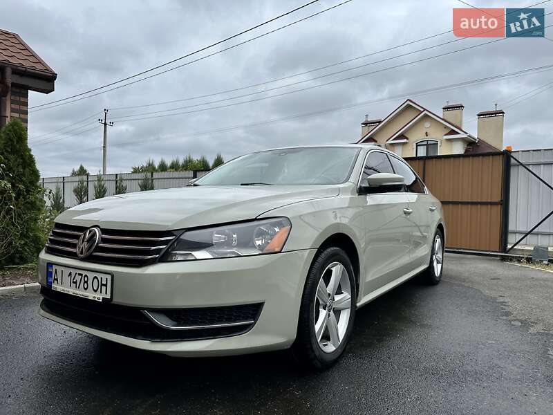 Седан Volkswagen Passat 2014 в Києві