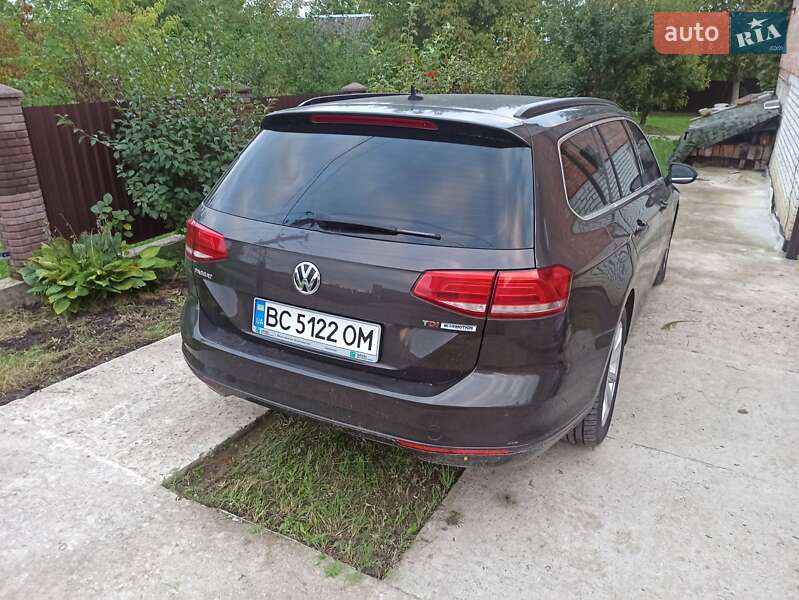 Універсал Volkswagen Passat 2017 в Дрогобичі