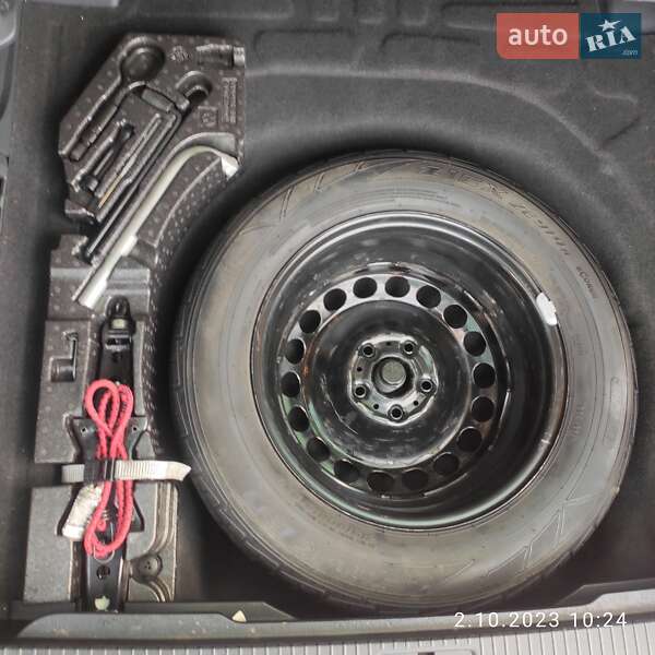 Універсал Volkswagen Passat 2015 в Києві