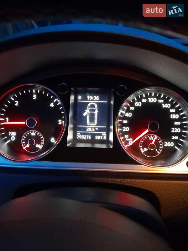 Універсал Volkswagen Passat 2011 в Дубровиці