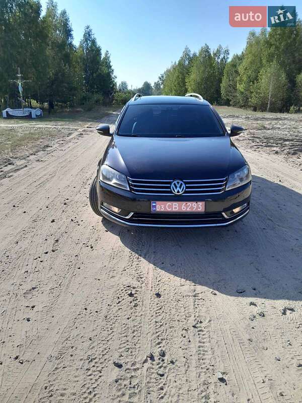 Універсал Volkswagen Passat 2011 в Дубровиці