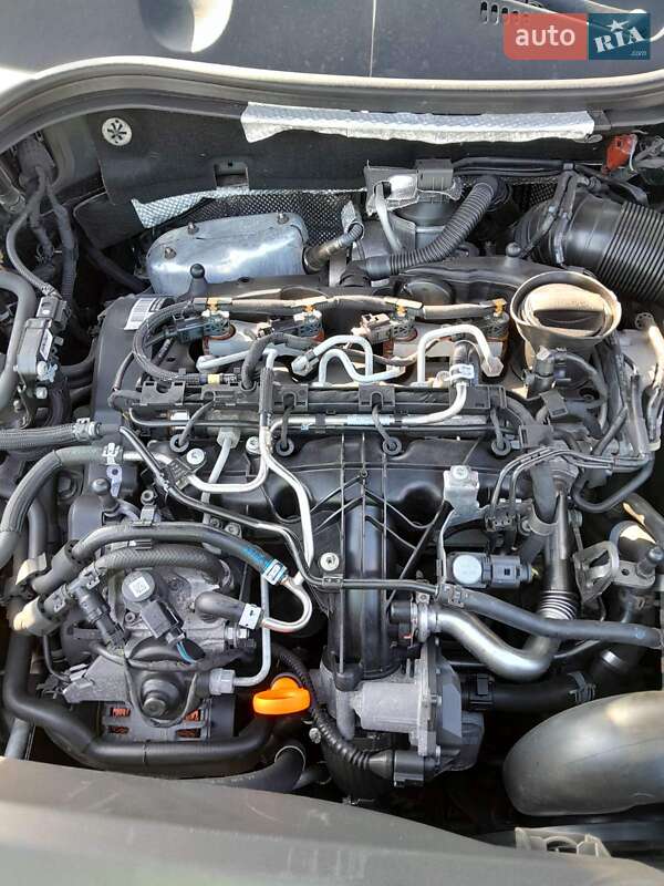 Універсал Volkswagen Passat 2011 в Дубровиці