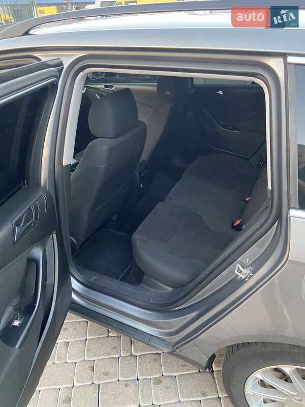 Универсал Volkswagen Passat 2005 в Черновцах