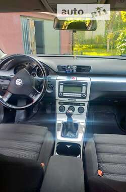 Седан Volkswagen Passat 2007 в Львове