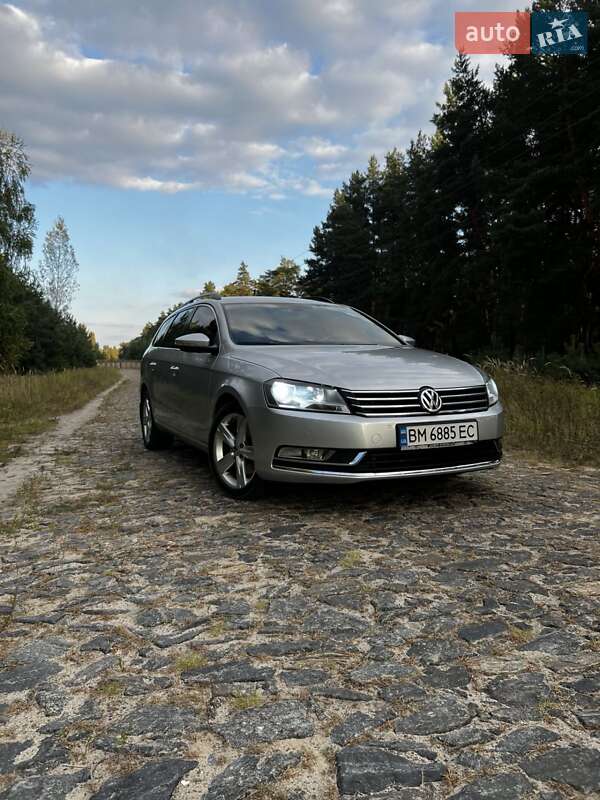 Универсал Volkswagen Passat 2011 в Львове