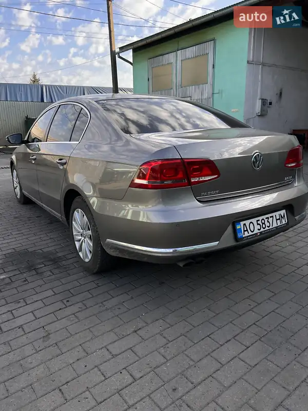 Volkswagen Passat 2011 VIN WVWZZZ3CZBP326497 фото оголошення 4 з 44
