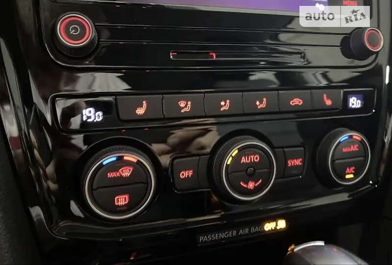 Седан Volkswagen Passat 2020 в Киеве