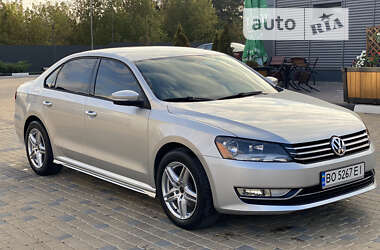 Седан Volkswagen Passat 2014 в 