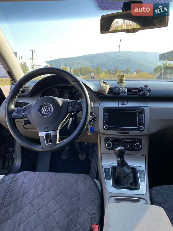 Седан Volkswagen Passat 2009 в Виноградове фото 15 Седан Volkswagen Passat 2009 в Виноградове