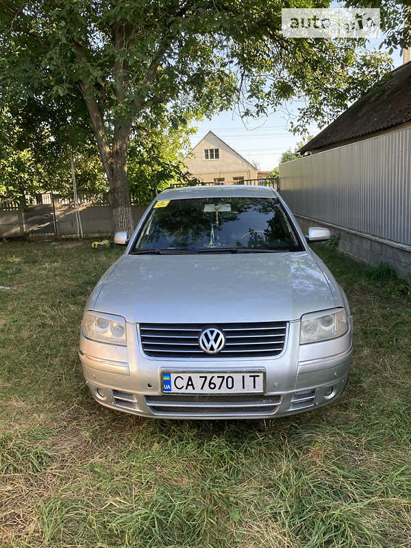 Седан Volkswagen Passat 2002 в Ватутіному