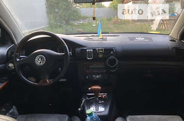 Седан Volkswagen Passat 2002 в Ватутино