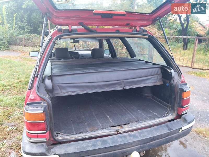 Універсал Volkswagen Passat 1989 в Подільську