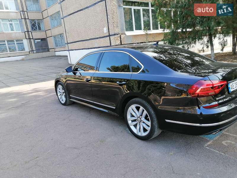 Седан Volkswagen Passat 2017 в Кривом Роге