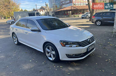Седан Volkswagen Passat 2012 в Миколаєві