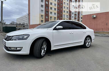 Седан Volkswagen Passat 2014 в Харькове