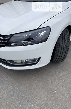 Седан Volkswagen Passat 2014 в Харькове