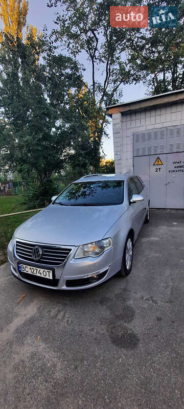 Універсал Volkswagen Passat 2007 в Києві