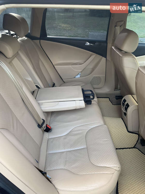 Универсал Volkswagen Passat 2006 в Киеве