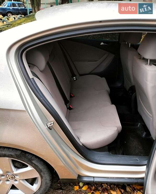 Седан Volkswagen Passat 2007 в Кременчуці