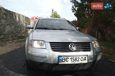 Универсал Volkswagen Passat 2003 в Самборе