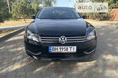 Седан Volkswagen Passat 2014 в Измаиле