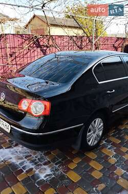 Седан Volkswagen Passat 2006 в 