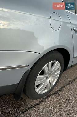 Седан Volkswagen Passat 2007 в Житомире