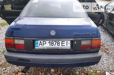 Седан Volkswagen Passat 1991 в Запорожье