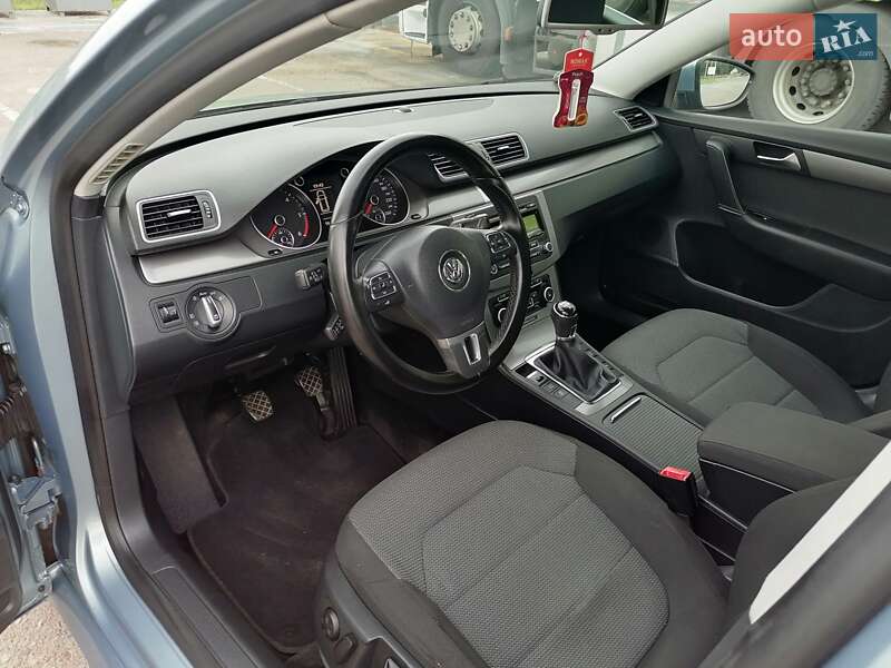 Універсал Volkswagen Passat 2011 в Києві