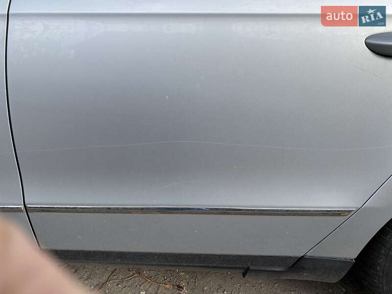 Универсал Volkswagen Passat 2006 в Днепре