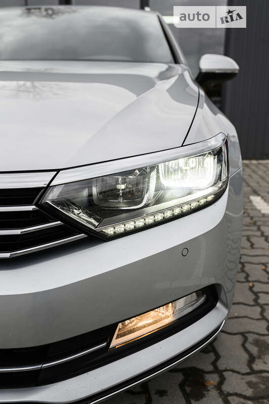 Універсал Volkswagen Passat 2018 в Львові