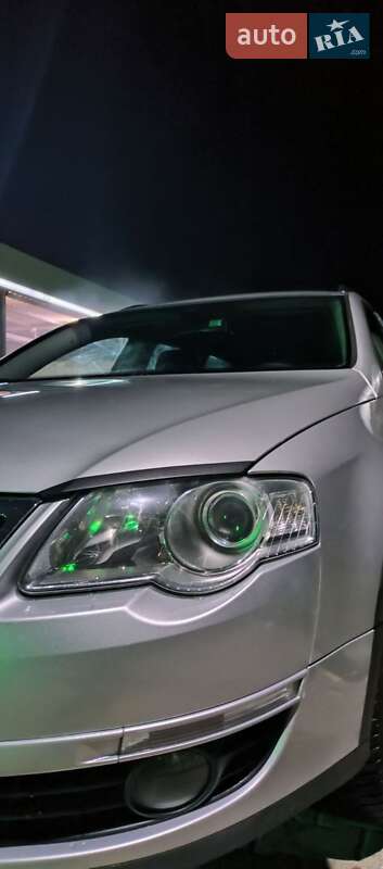 Універсал Volkswagen Passat 2007 в Чернівцях