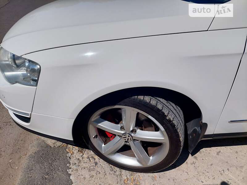 Універсал Volkswagen Passat 2009 в Одесі