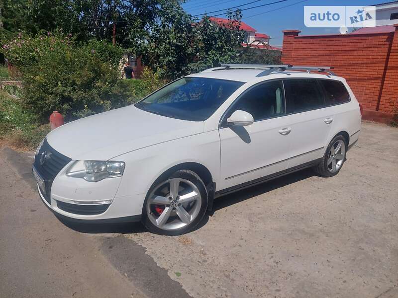 Універсал Volkswagen Passat 2009 в Одесі