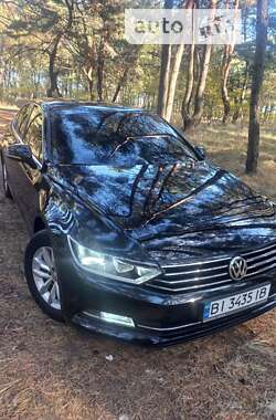 Седан Volkswagen Passat 2017 в 