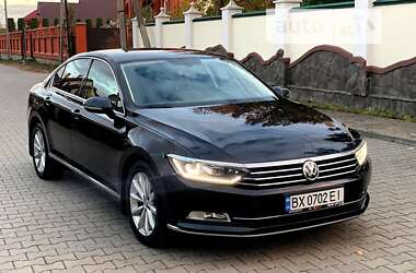 Седан Volkswagen Passat 2014 в Хмельницком