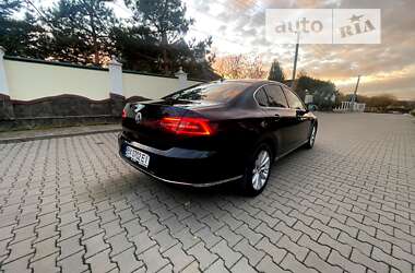 Седан Volkswagen Passat 2014 в Хмельницком