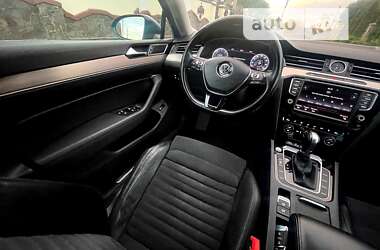 Седан Volkswagen Passat 2014 в Хмельницькому